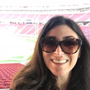 Meet your Posher, Stephanie